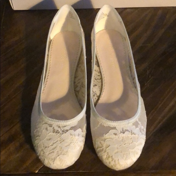 ivory lace flat wedding shoes